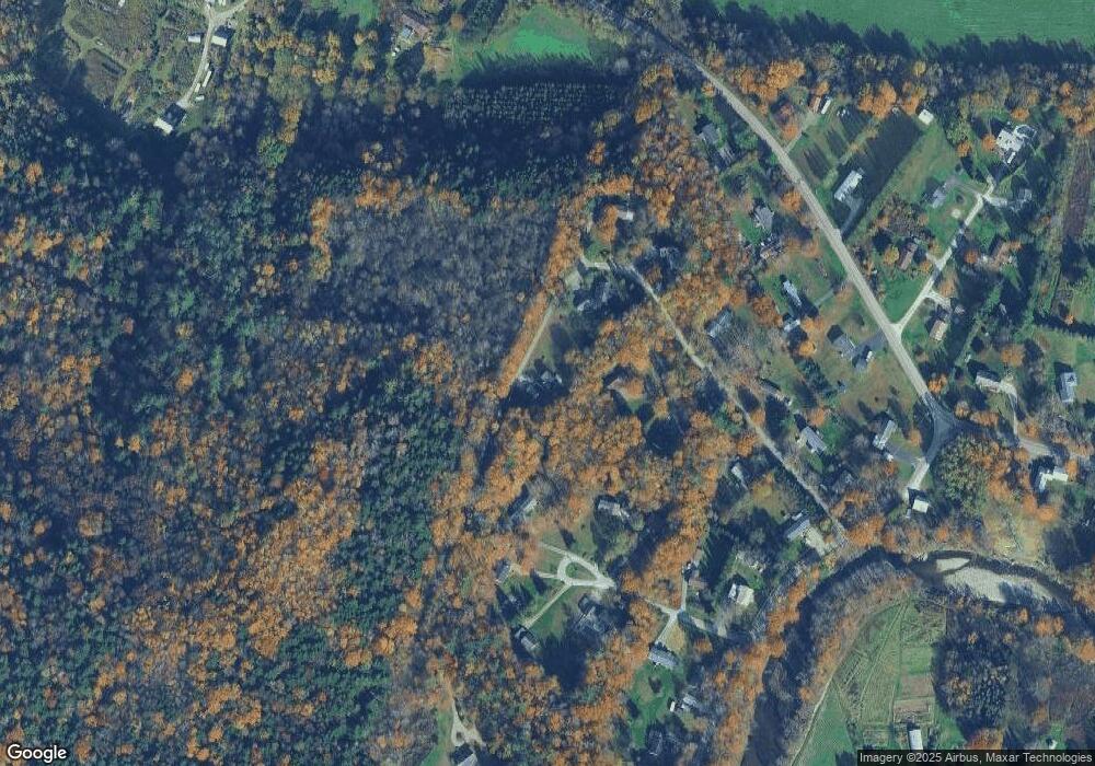 251 Orchard Ln, Richmond, VT 05477 - photo 1