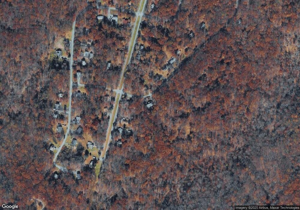 2134 Cramer Rd, Bushkill, PA 18324 - photo 1