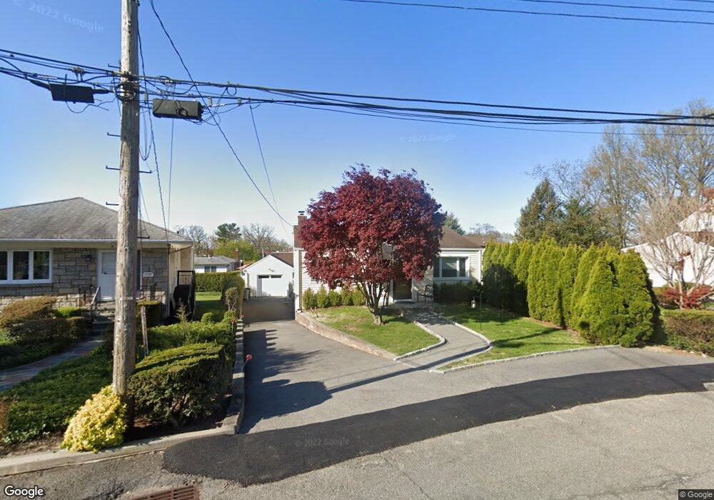 41 Windermere Dr, Yonkers, NY 10710 - photo 1