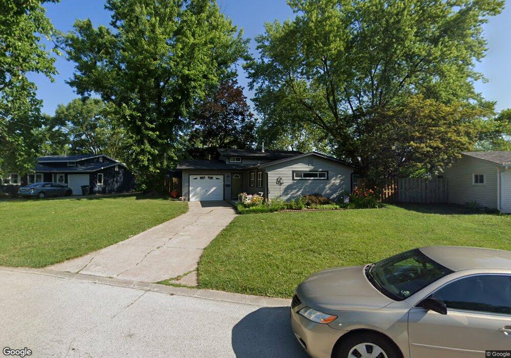 1228 Fairlane Dr, Bettendorf, IA 52722 - photo 1