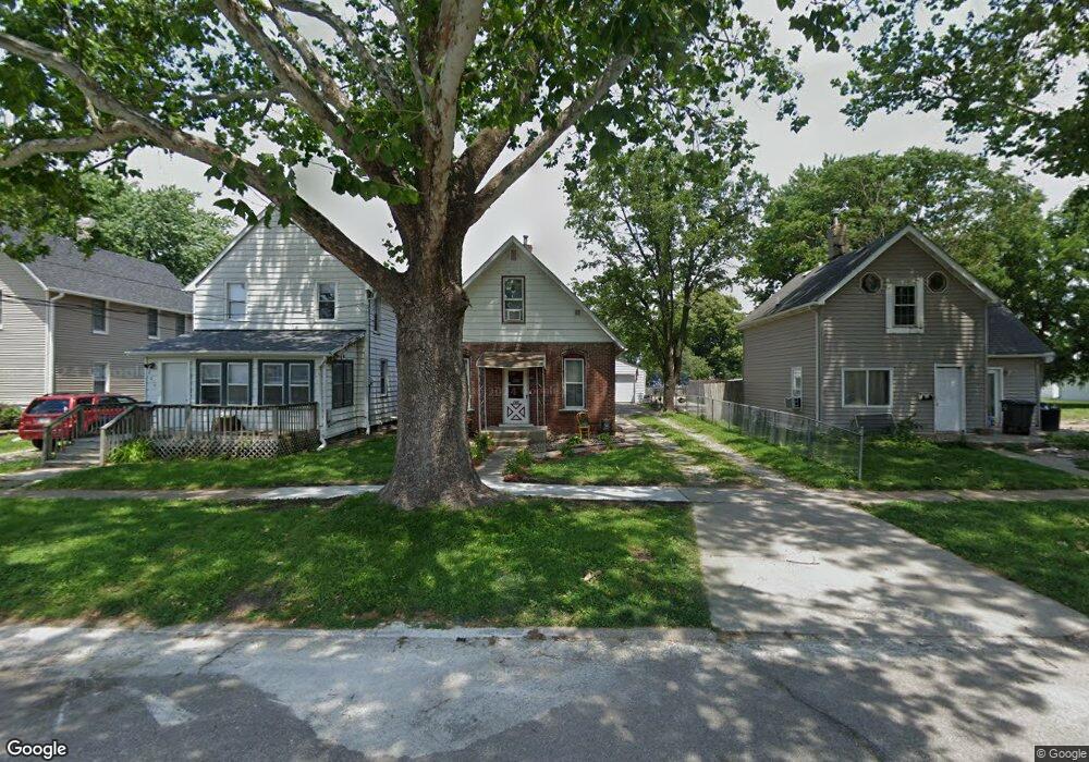 208 E Dunham Ave, Des Moines, IA 50315 - photo 1