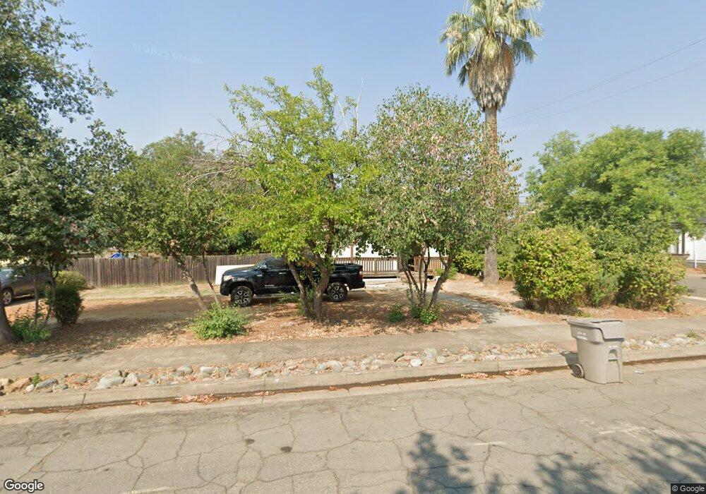 1520 Chestnut St, Redding, CA 96001 - photo 1