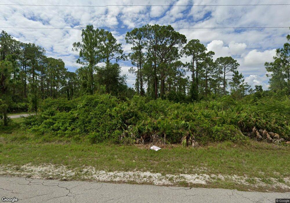 2906 E 21st St unit 2531113-70395, Alva, FL 33920 - photo 1