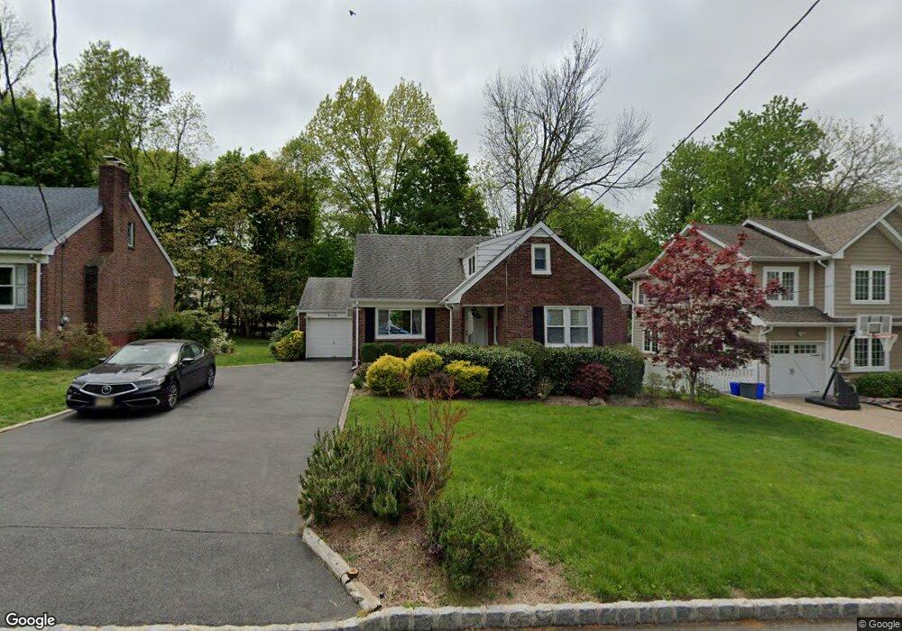 22 Crest Dr S, Cresskill, NJ 07626 - photo 1