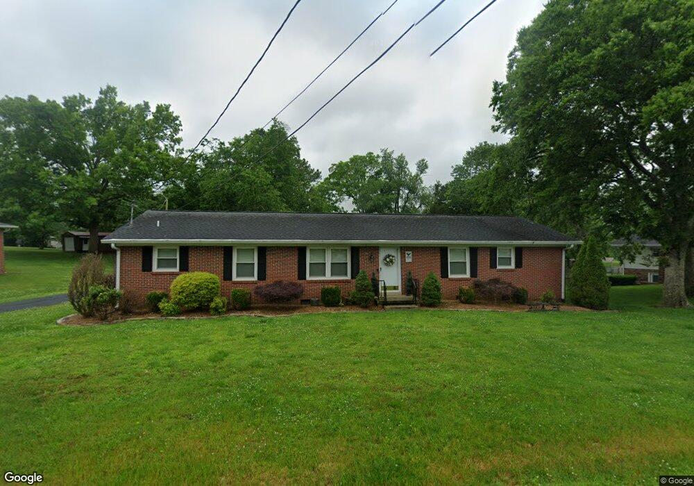 901 Dow Dr, Shelbyville, TN 37160 - photo 1