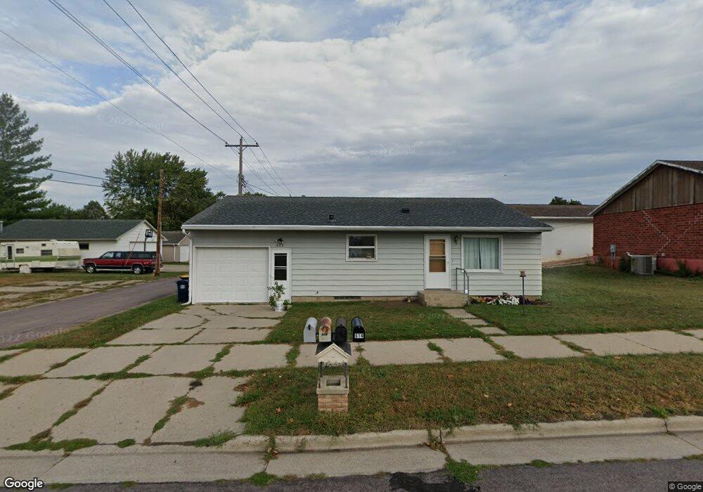 608 14th St S, New Ulm, MN 56073 - photo 1