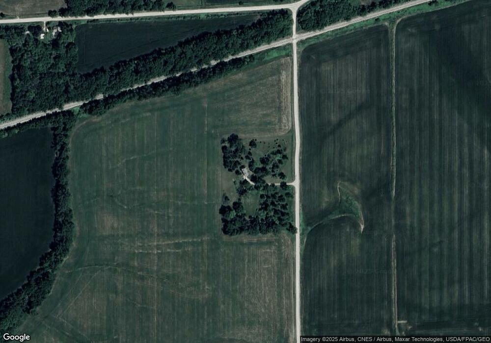 3777 Maple St, Newton, IA 50208 - photo 1