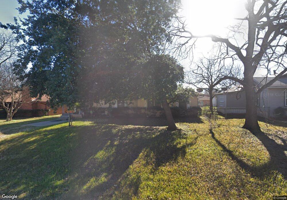 903 E Milam St, Ennis, TX 75119 - photo 1