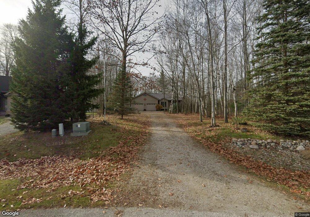 5065 Anglewood Ct, Kimball, MI 48074 - photo 1