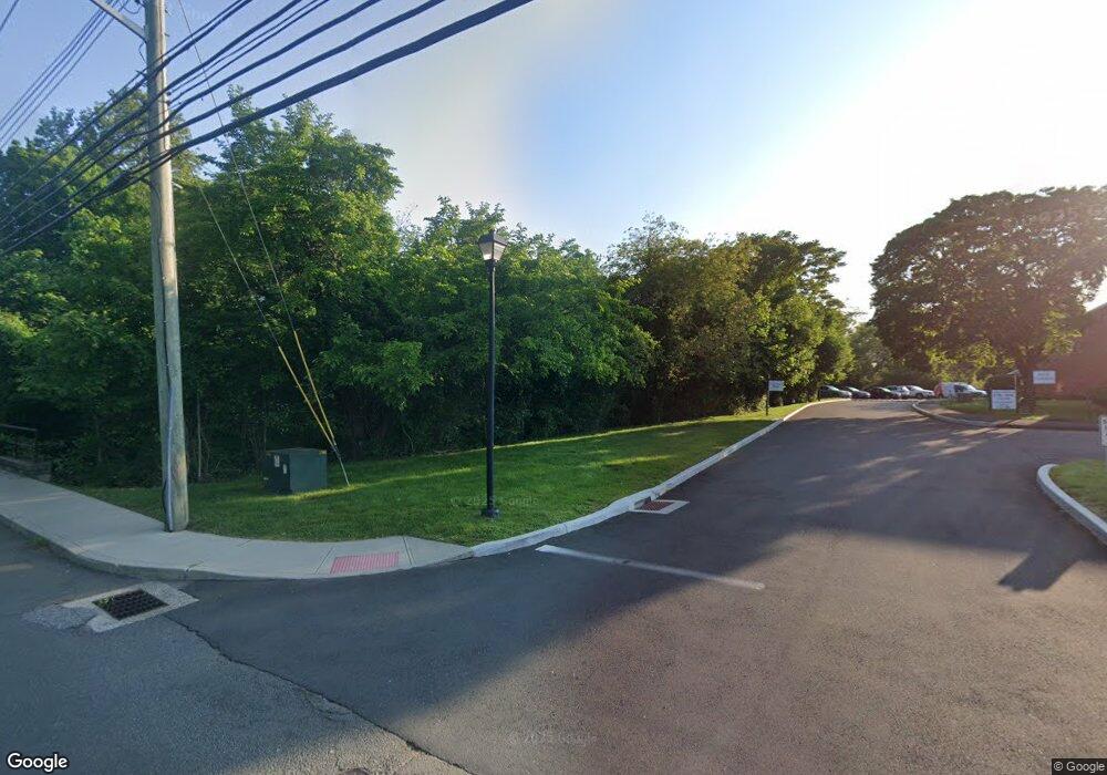 3 Greenwich Way, Milford, CT 06460 - photo 1