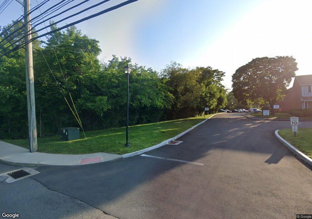 27 Greenwich Way, Milford, CT 06460 - photo 1