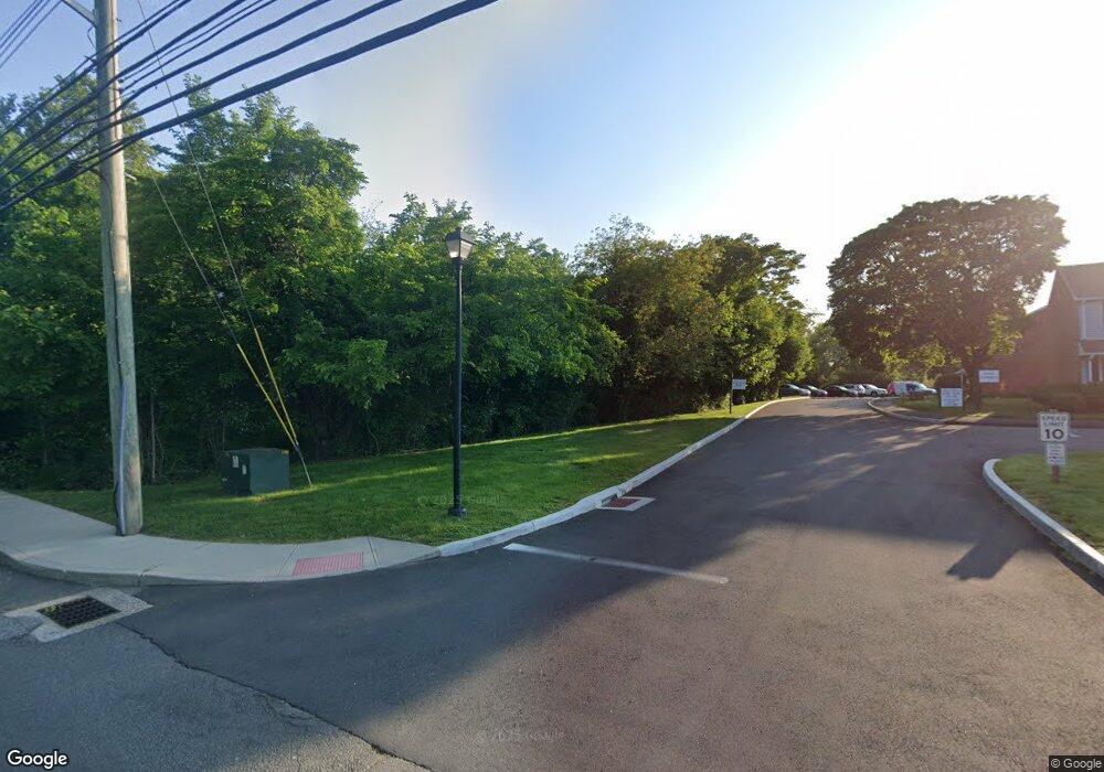 23 Greenwich Way, Milford, CT 06460 - photo 1