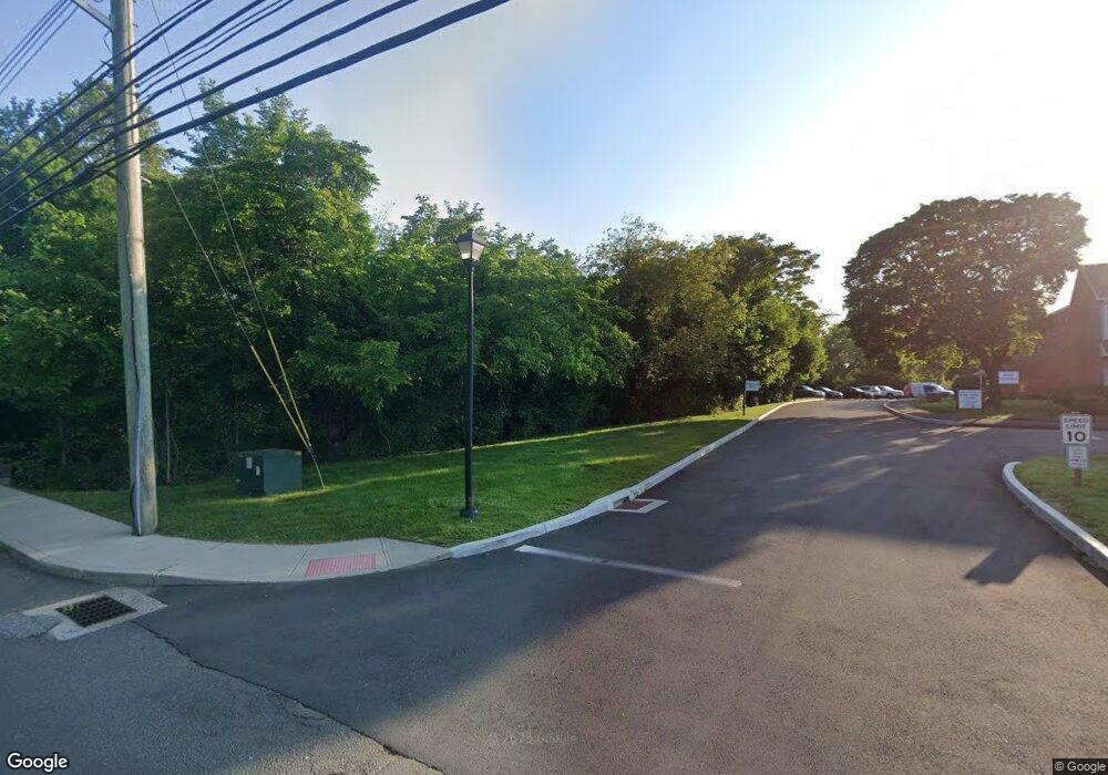 25 Greenwich Way, Milford, CT 06460 - photo 1