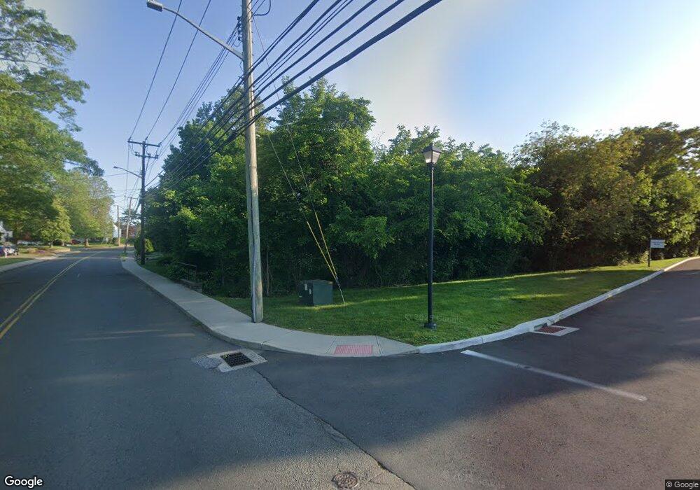 9 Greenwich Way, Milford, CT 06460 - photo 1