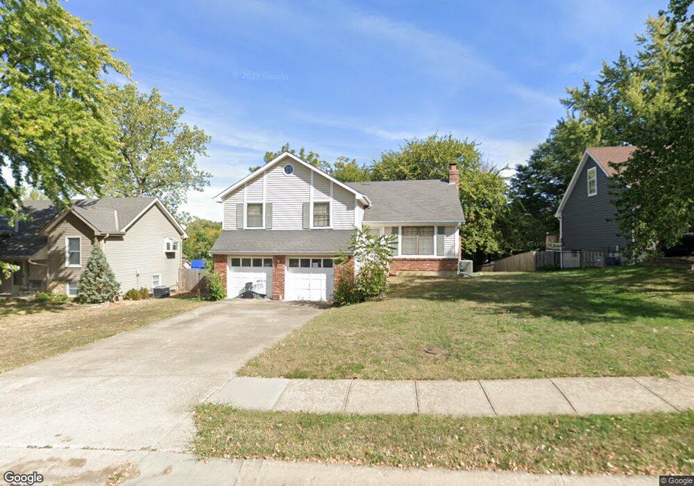 4807 Mastin St, Shawnee, KS 66203 - photo 1