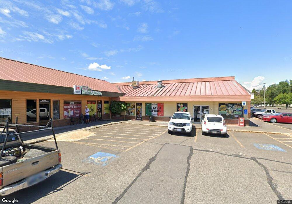 647 W Centennial Blvd, Springfield, OR 97477 - photo 1