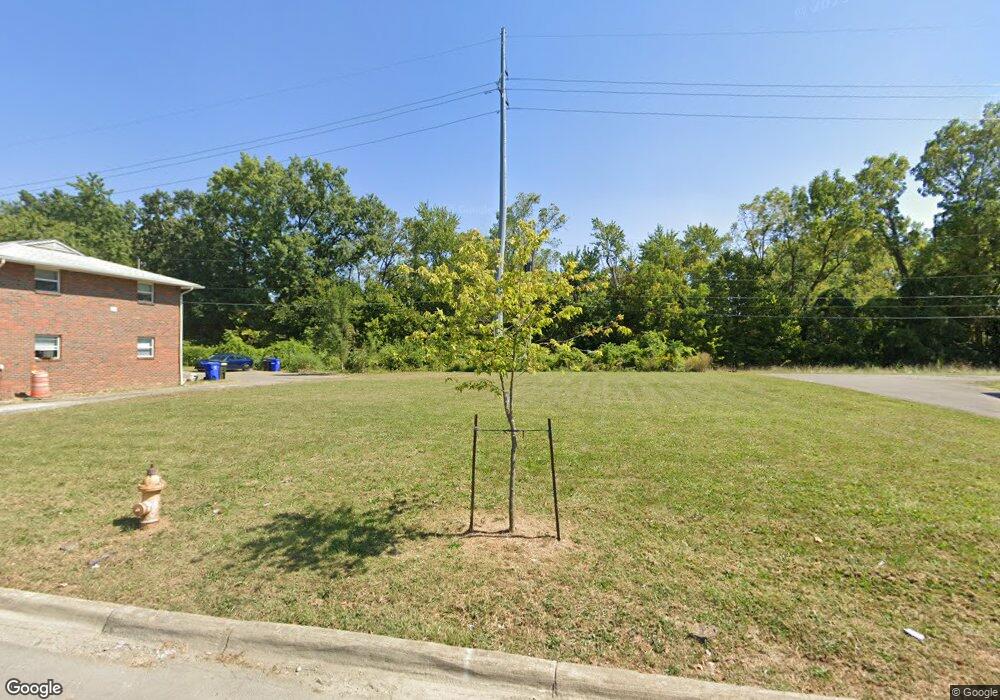 462 Barnett Rd, Columbus, OH 43213 - photo 1