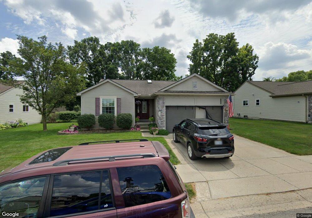 6966 Wellesley Blvd, Waterford, MI 48327 - photo 1