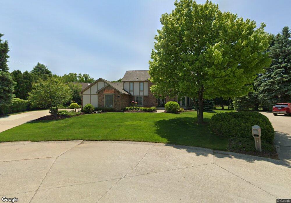1367 Sherborn Ct, Rochester Hills, MI 48306 - photo 1