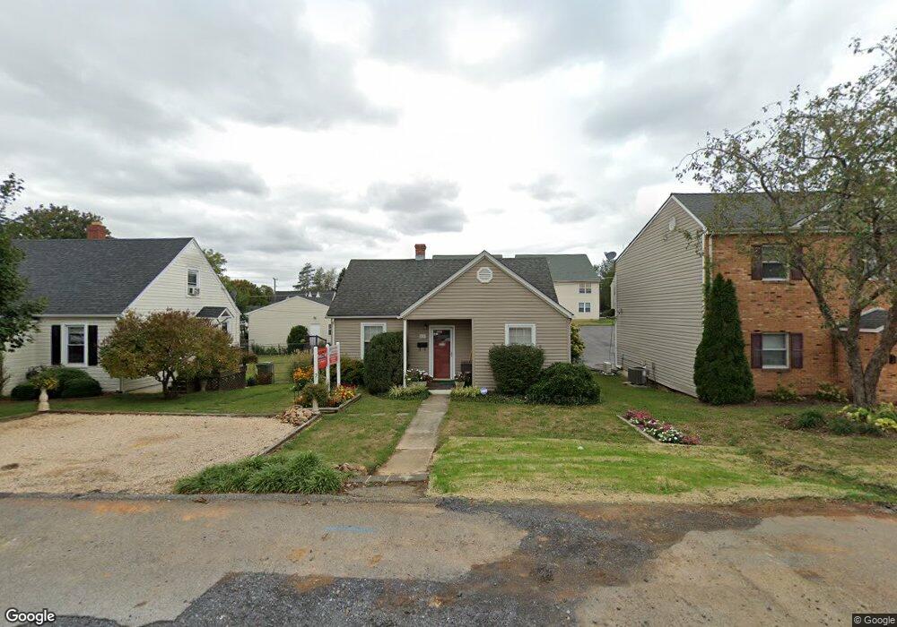 421 S Magnolia Ave, Waynesboro, VA 22980 - photo 1