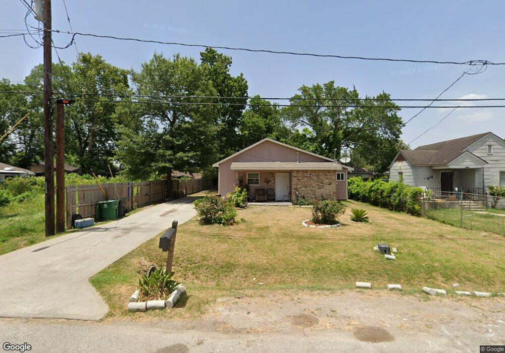 1018 Ellington St, Houston, TX 77088 - photo 1