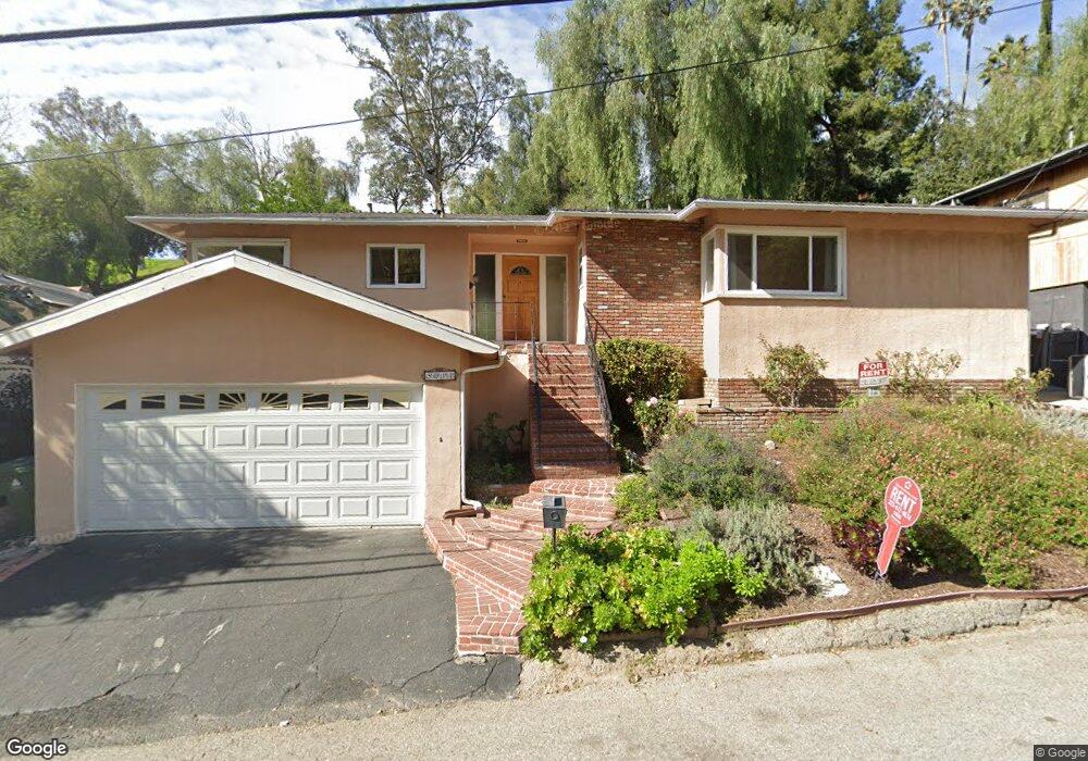 5011 Calderon Rd, Woodland Hills, CA 91364 - photo 1