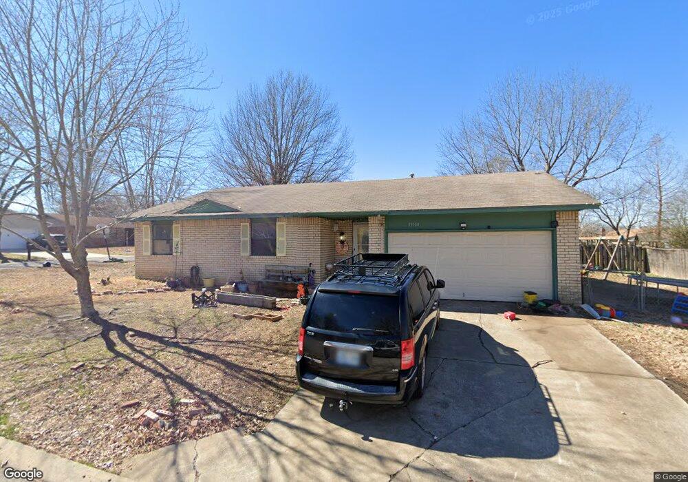 13508 S Hickory Place, Glenpool, OK 74033 - photo 1