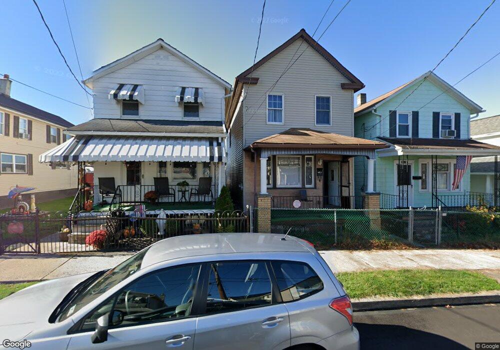 131 1/2 Oak St, Nanticoke, PA 18634 - photo 1