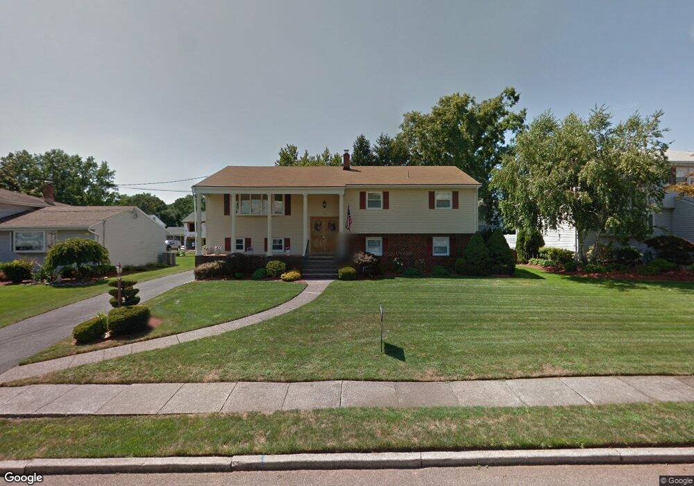 32 Daniels Dr, Clifton, NJ 07013 - photo 1