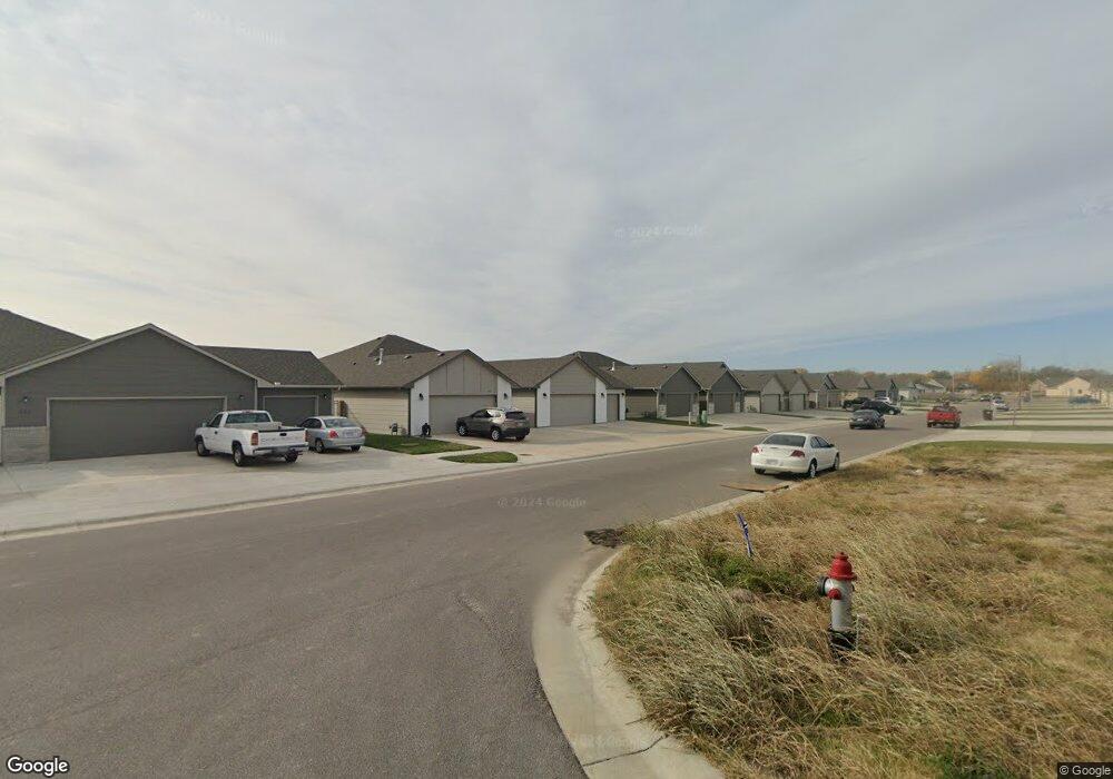 439 S Longbranch Dr, Maize, KS 67101 - photo 1