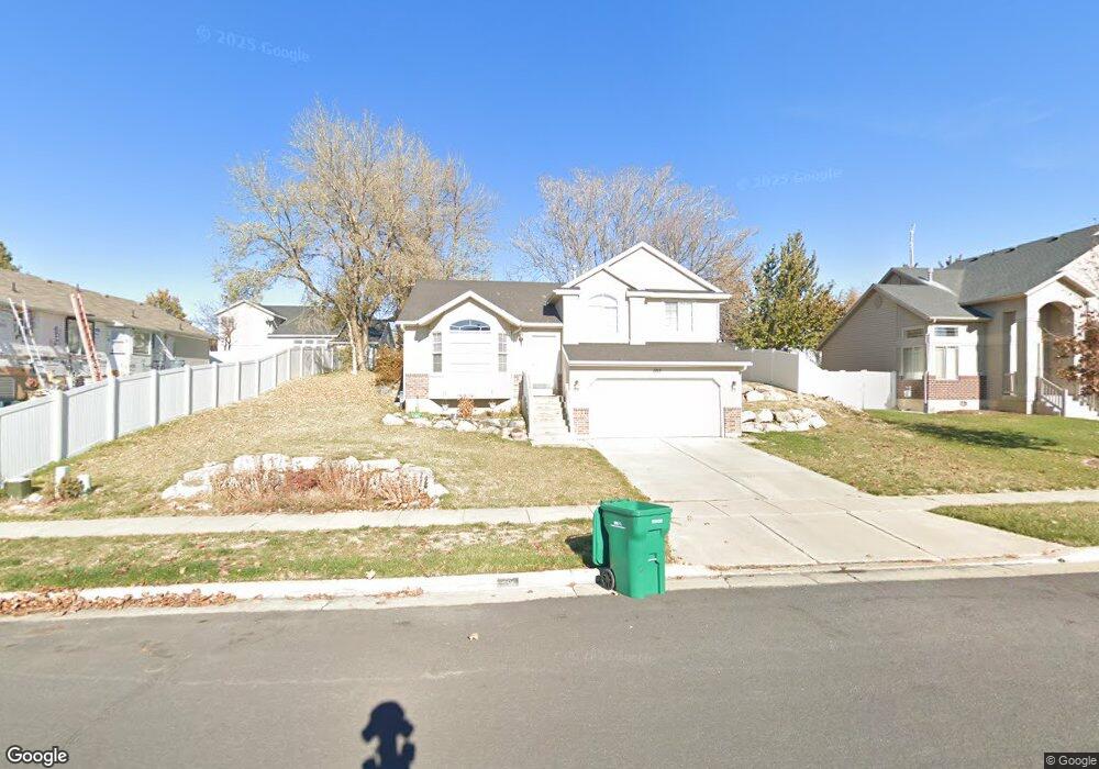 102 W 2300 N, Layton, UT 84041 - photo 1