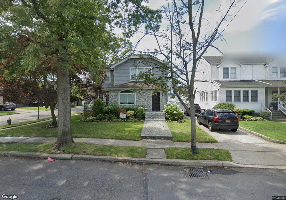 301 Linwood Ave, Cedarhurst, NY 11516 - photo 1