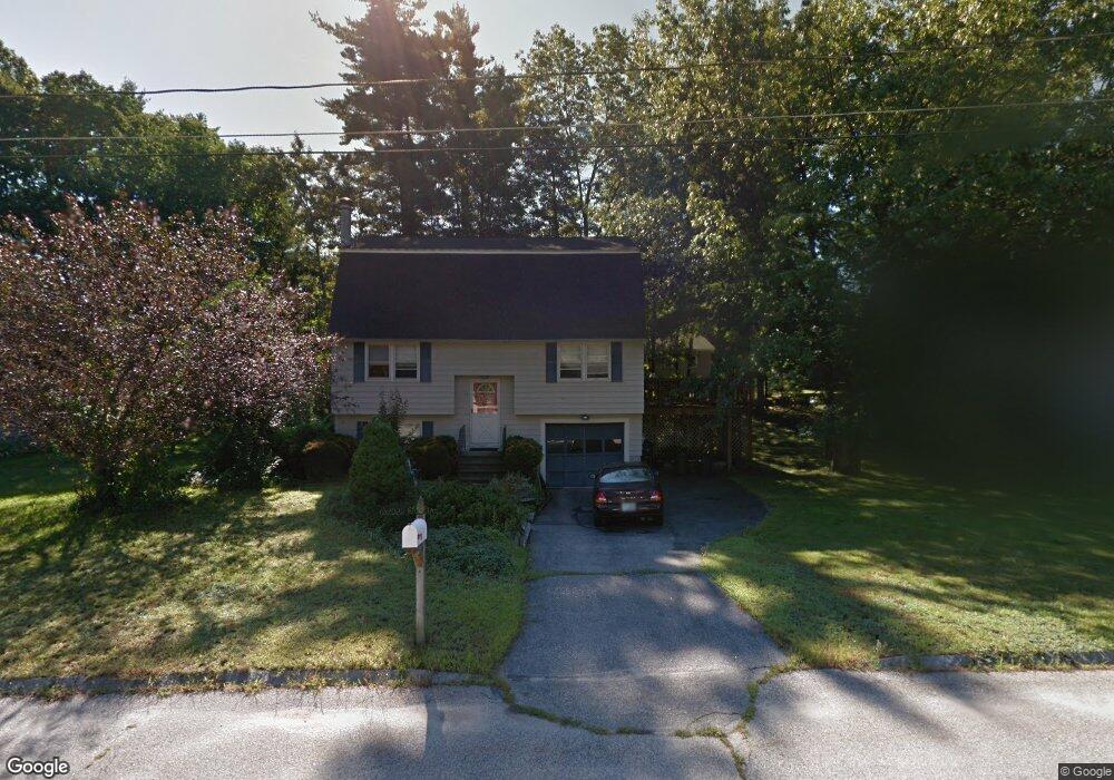 27 Marian Ln, Nashua, NH 03062 - photo 1