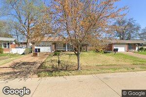 9663 Yorkshire Estates Dr, Saint Louis, MO 63126