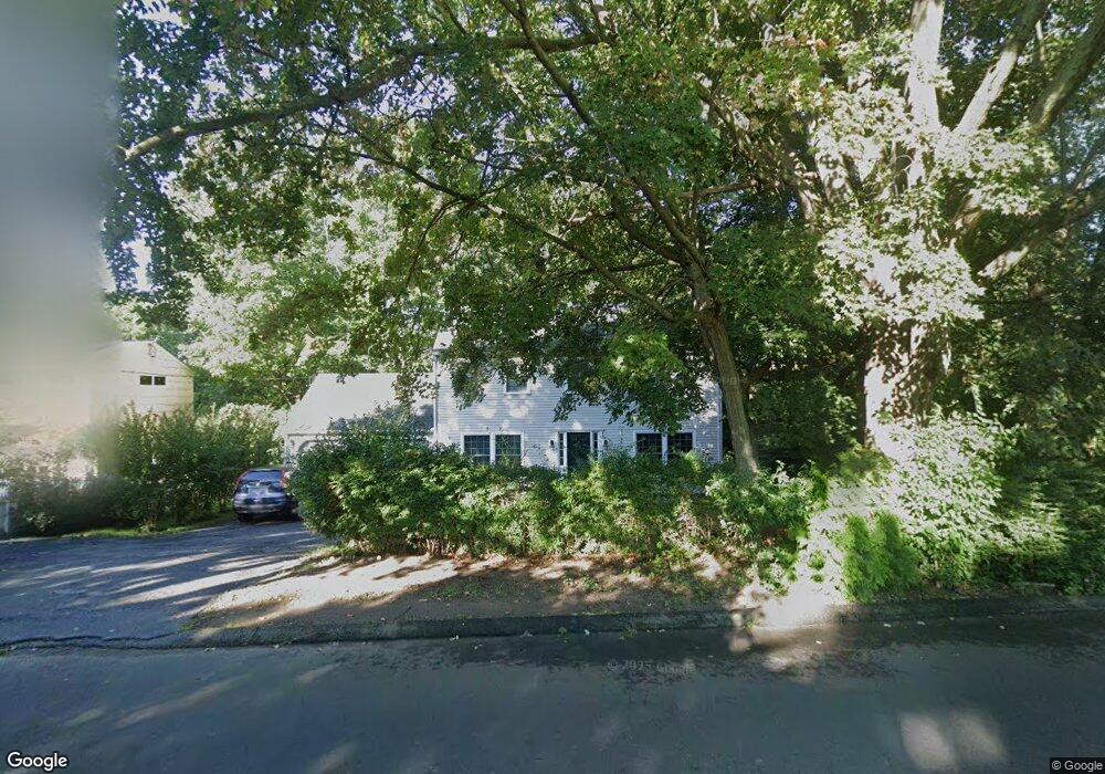 39 Hollow Tree Ridge Rd, Darien, CT 06820 - photo 1