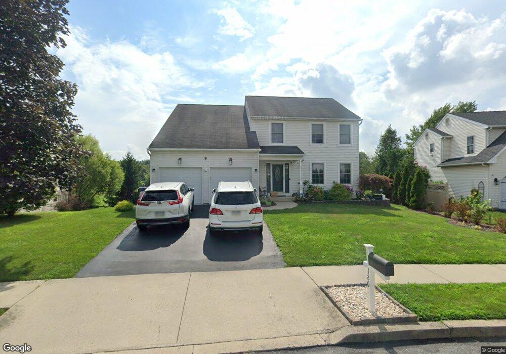 1809 Chateau Place, Easton, PA 18045 - photo 1