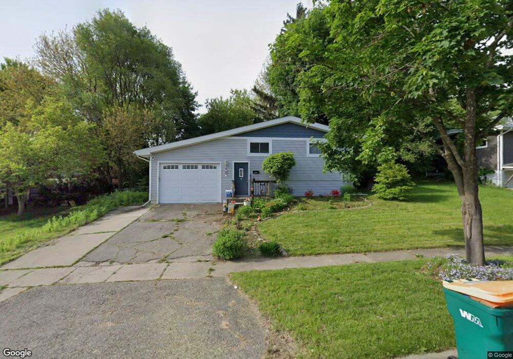 506 Mark Dr, Flushing, MI 48433 - photo 1