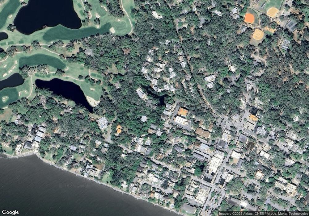 148 Grove Ln, Saint Simons Island, GA 31522 - photo 1