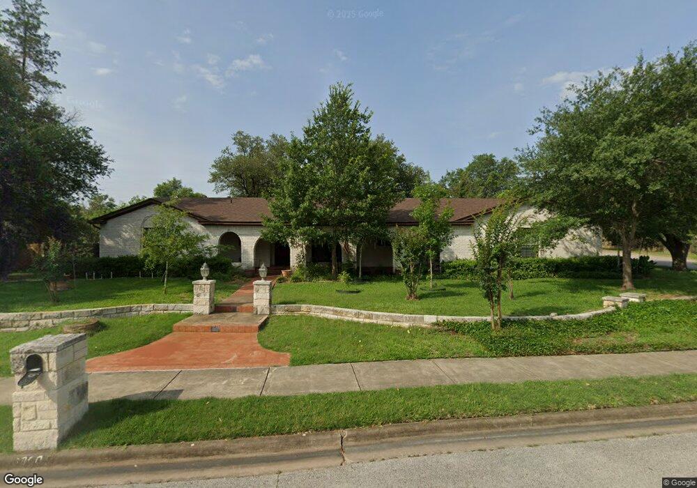 1300 Glade St, College Station, TX 77840 - photo 1