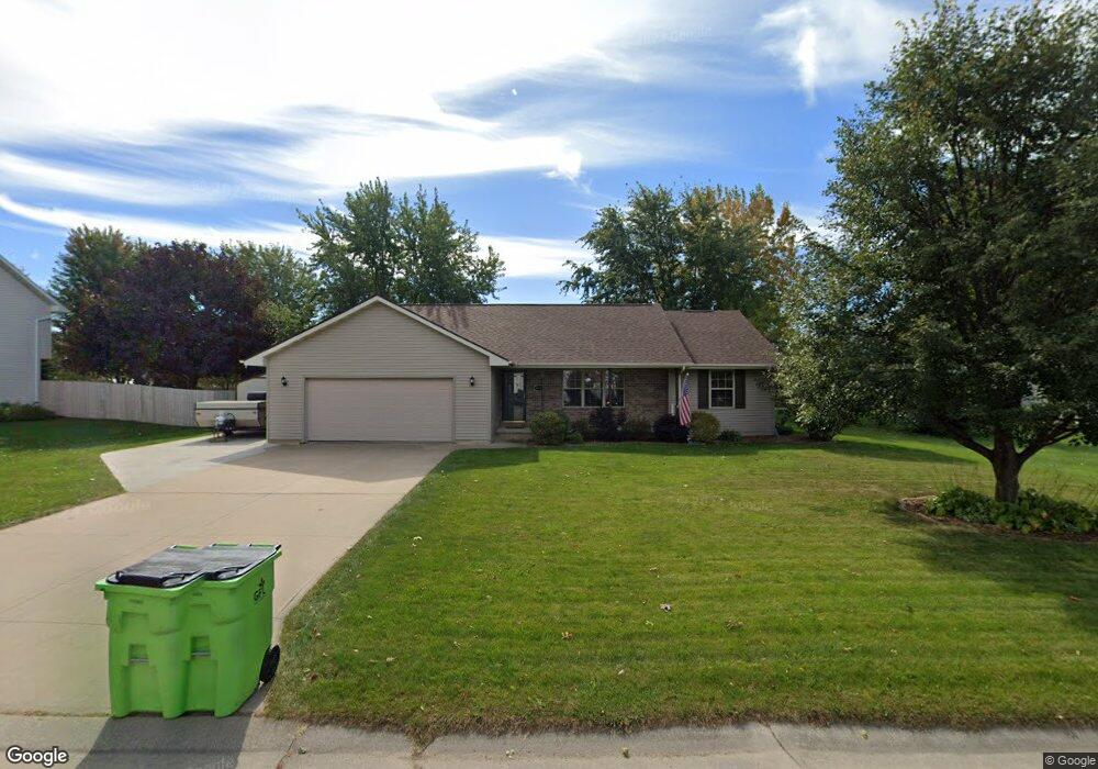 w 5471 White Clover Cir, Appleton, WI 54915 - photo 1