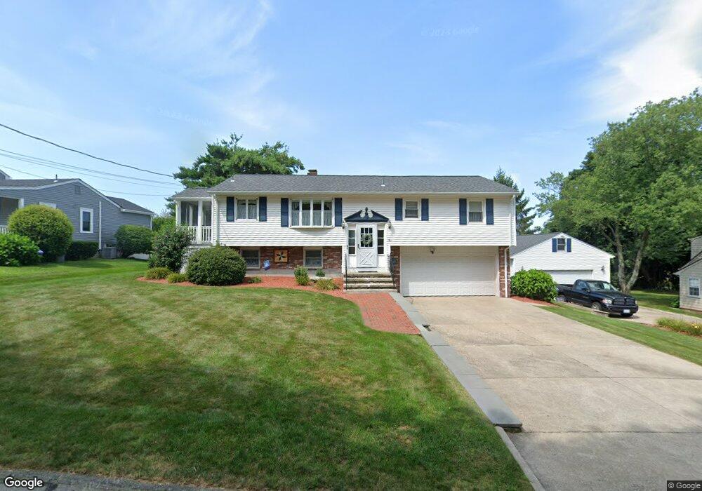 9 Red Gate Rd, Cumberland, RI 02864 - photo 1
