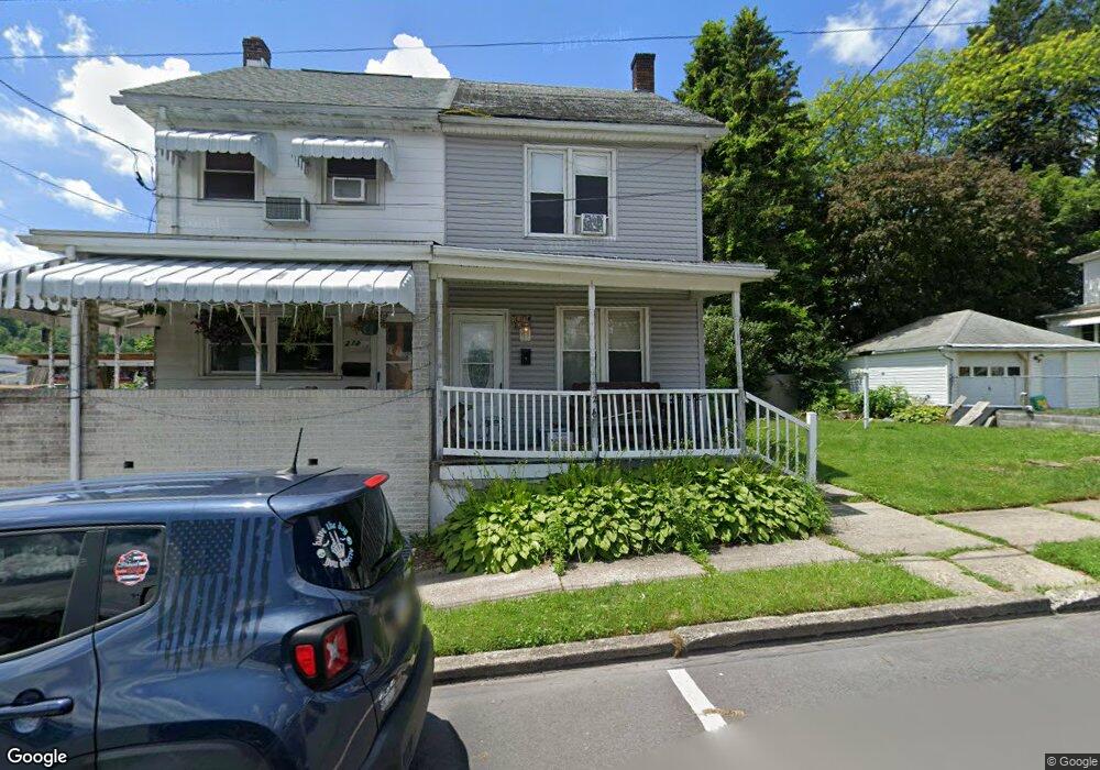 270 6th St, Coaldale, PA 18218 - photo 1