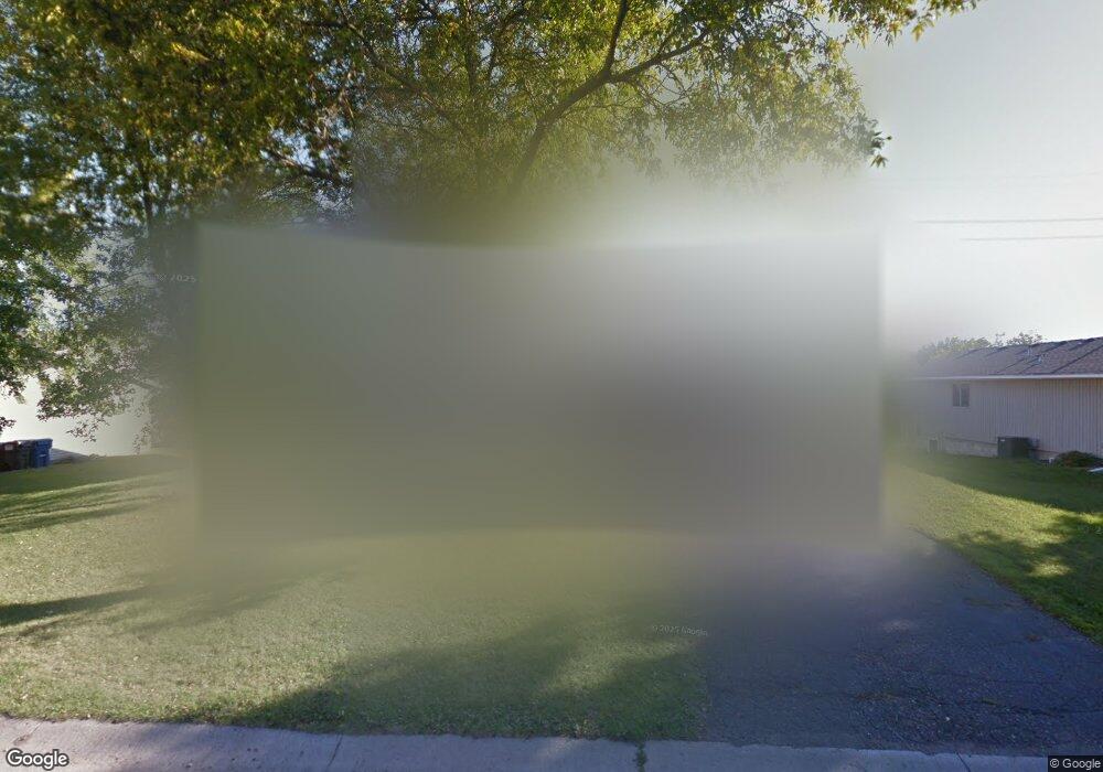 10585 Maple Valley Dr, Maple Grove, MN 55369 - photo 1