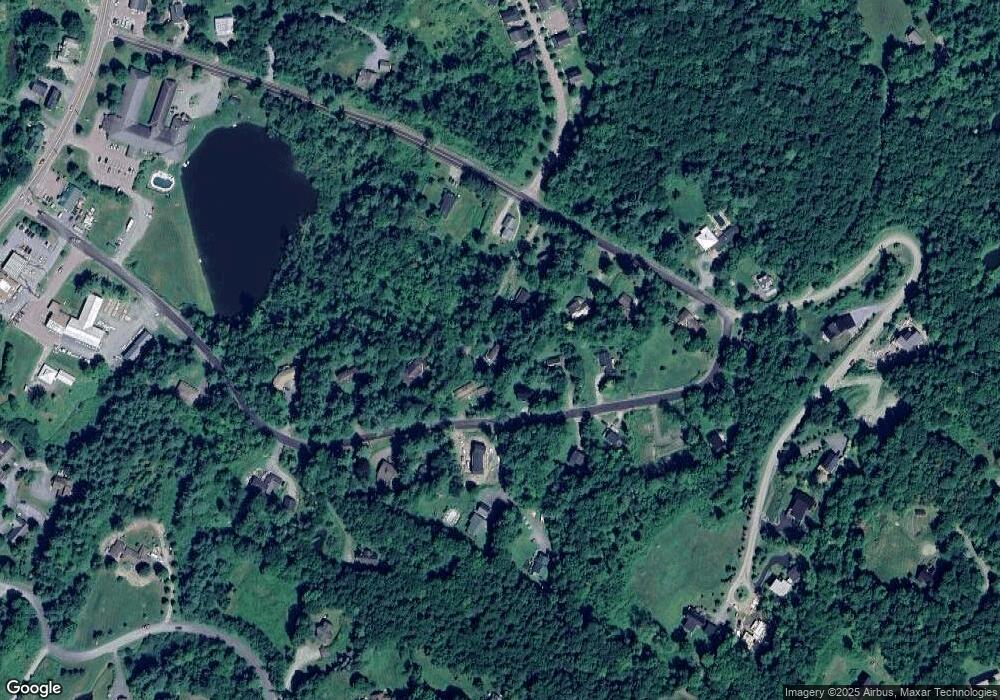 246 S Main St, Stowe, VT 05672 - photo 1