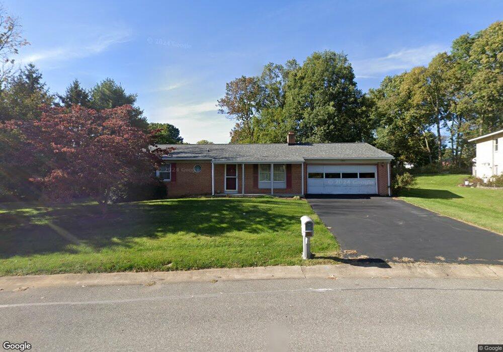 17804 Greentree Ln, Hagerstown, MD 21740 - photo 1