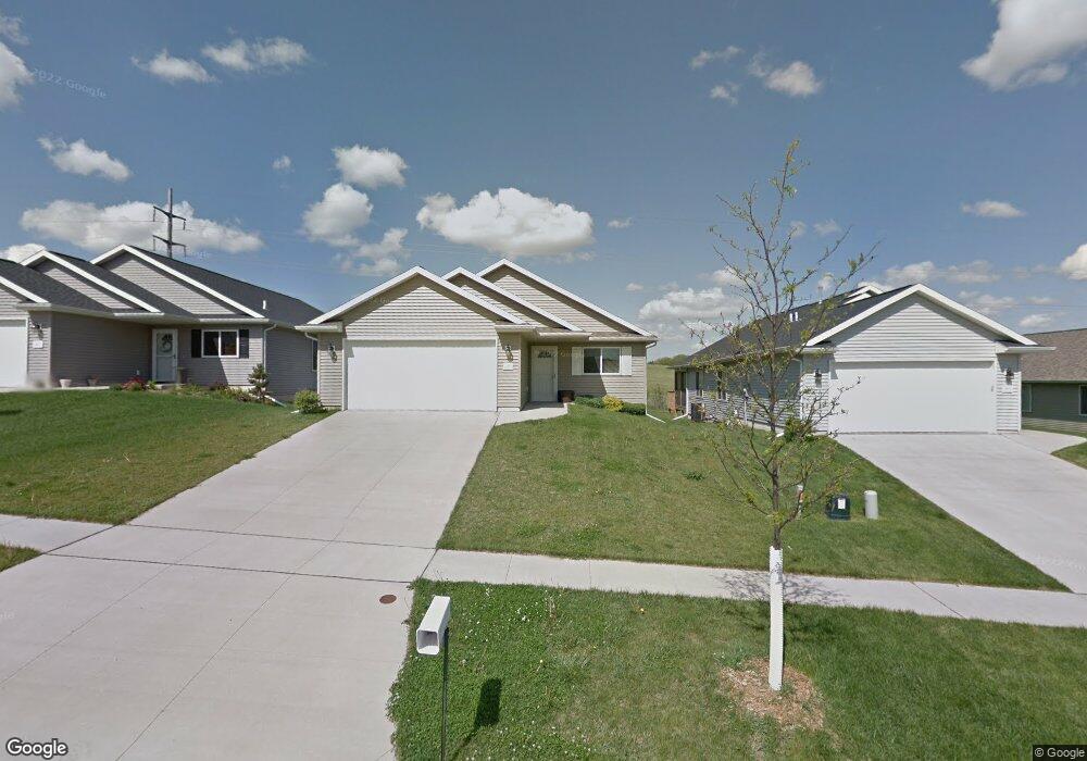 315 Moose Dr NW, Cedar Rapids, IA 52405 - photo 1