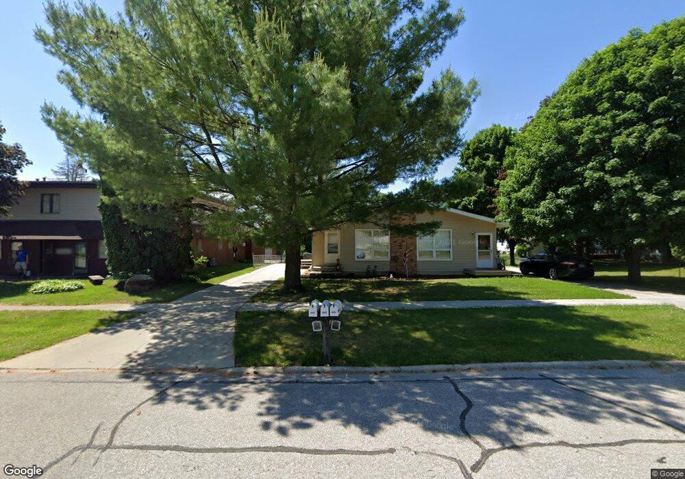 2422 W 3rd St unit 2424, Cedar Falls, IA 50613 - photo 1