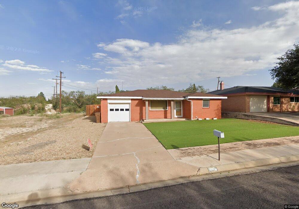 2221 Lynn Dr, Big Spring, TX 79720 - photo 1