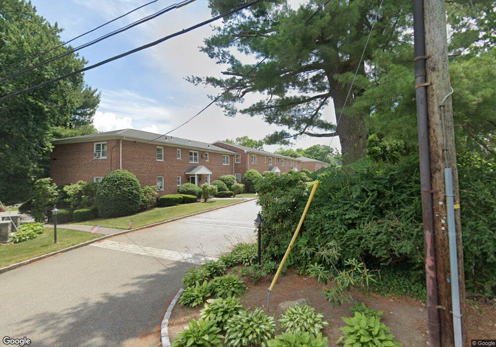 320 N State Rd, Briarcliff Manor, NY 10510 - photo 1