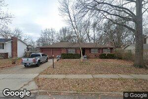 2905 Topeka Ln, Lawrence, KS 66047